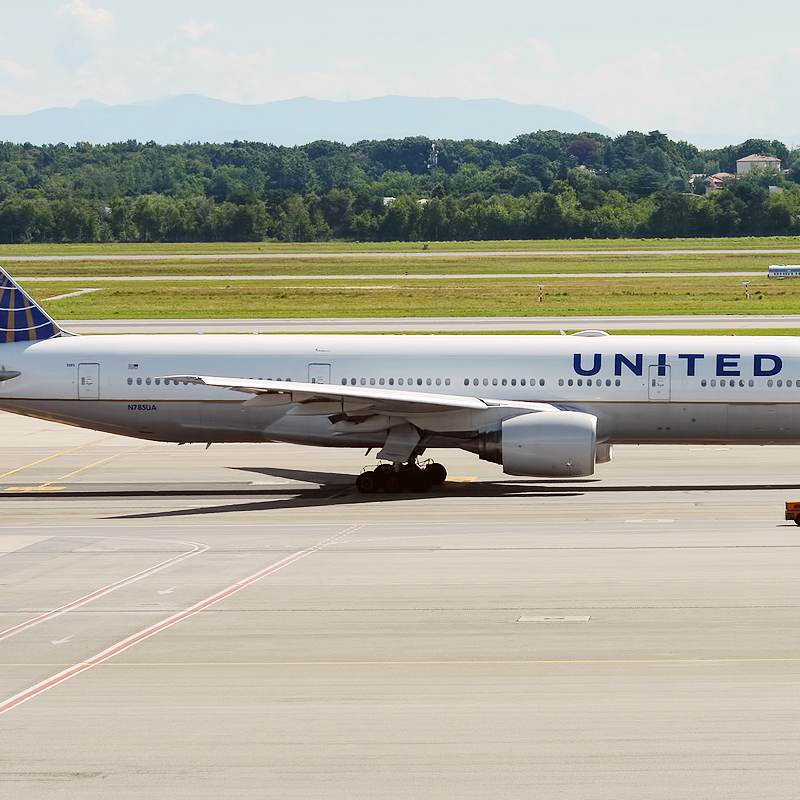 N785UA - Boeing