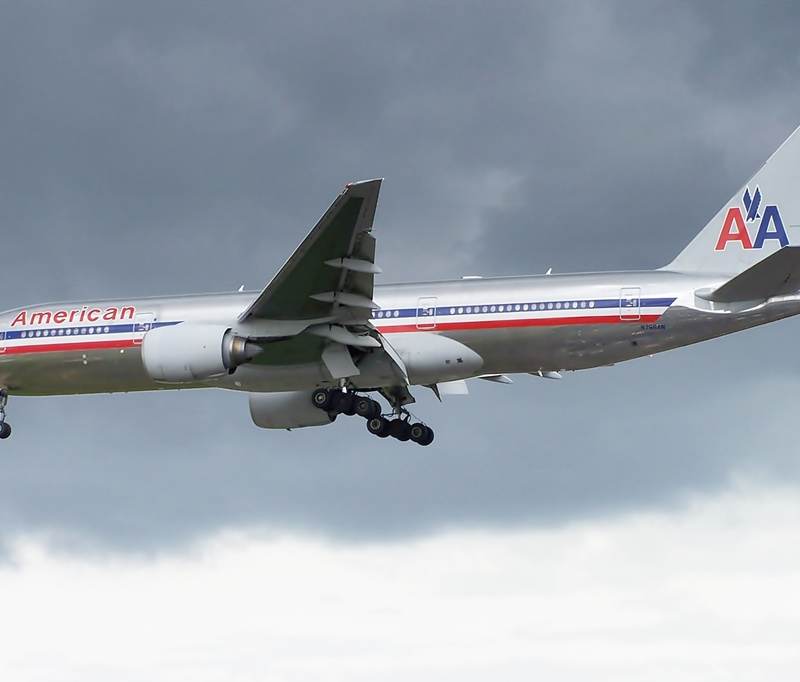 N786AN - Twin-engine aircraft