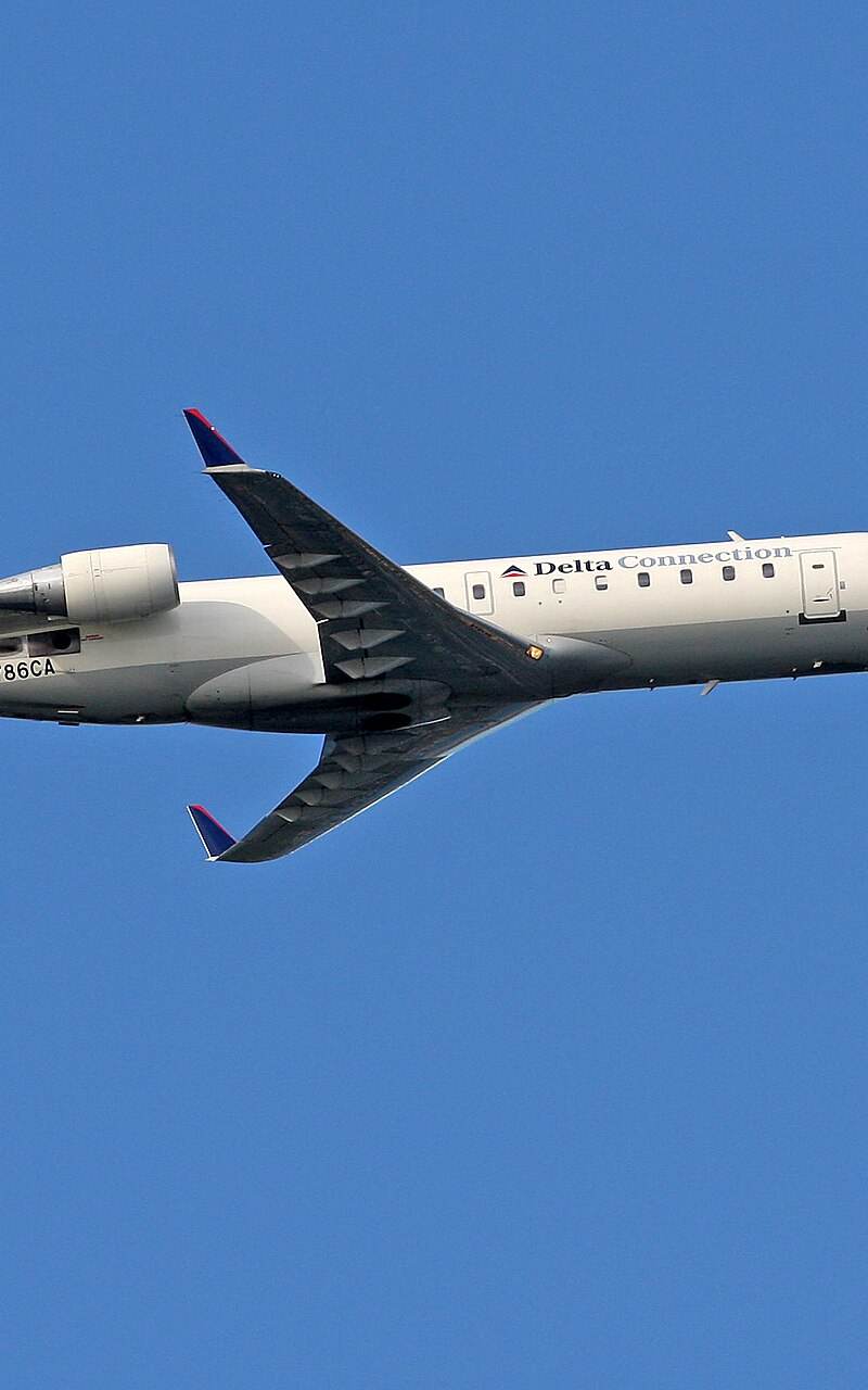 N786CA - Twin-engine aircraft