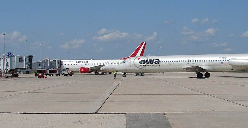 N786NC - Douglas