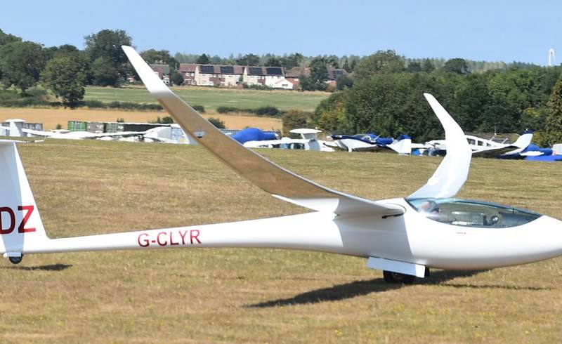 G-CLYR - Glider