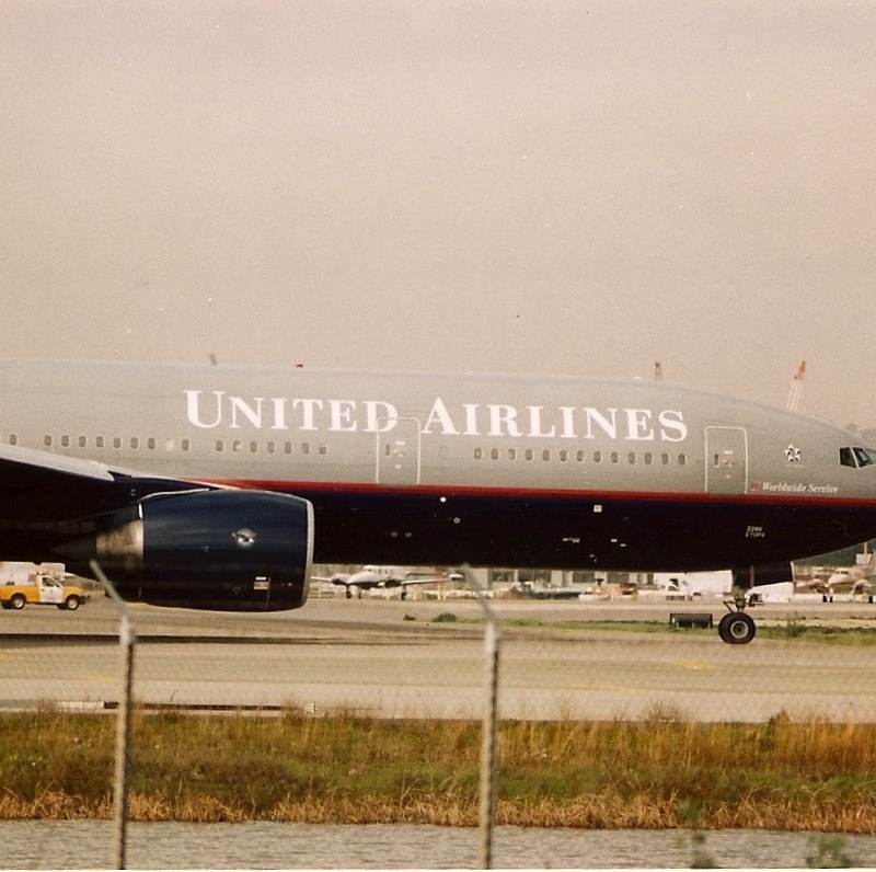 N786UA - Boeing