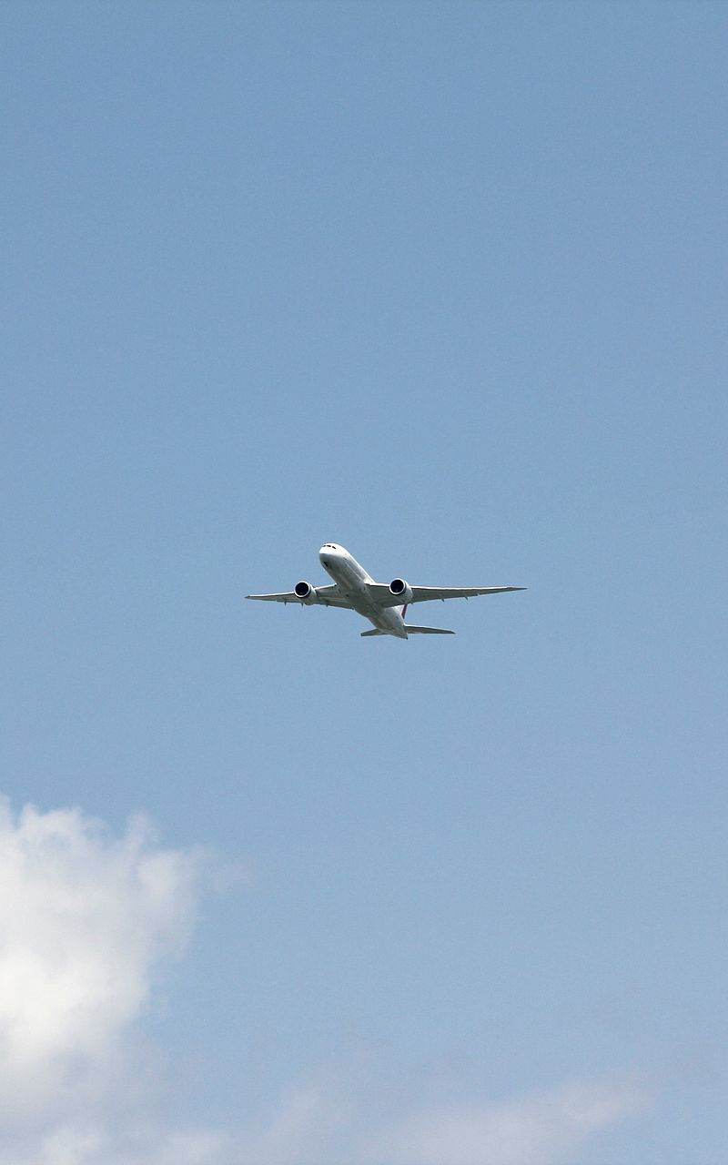  - Twin-engine aircraft