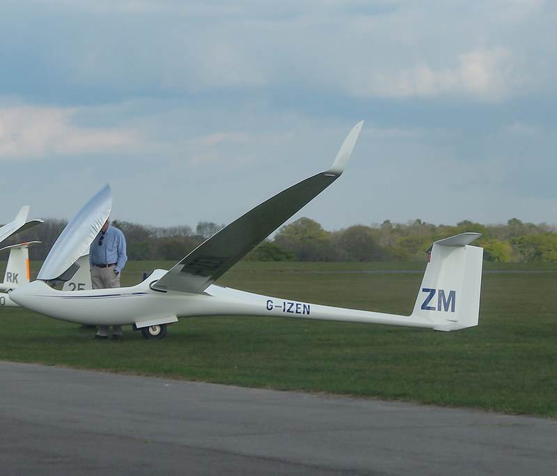 G-IZEN - Glider