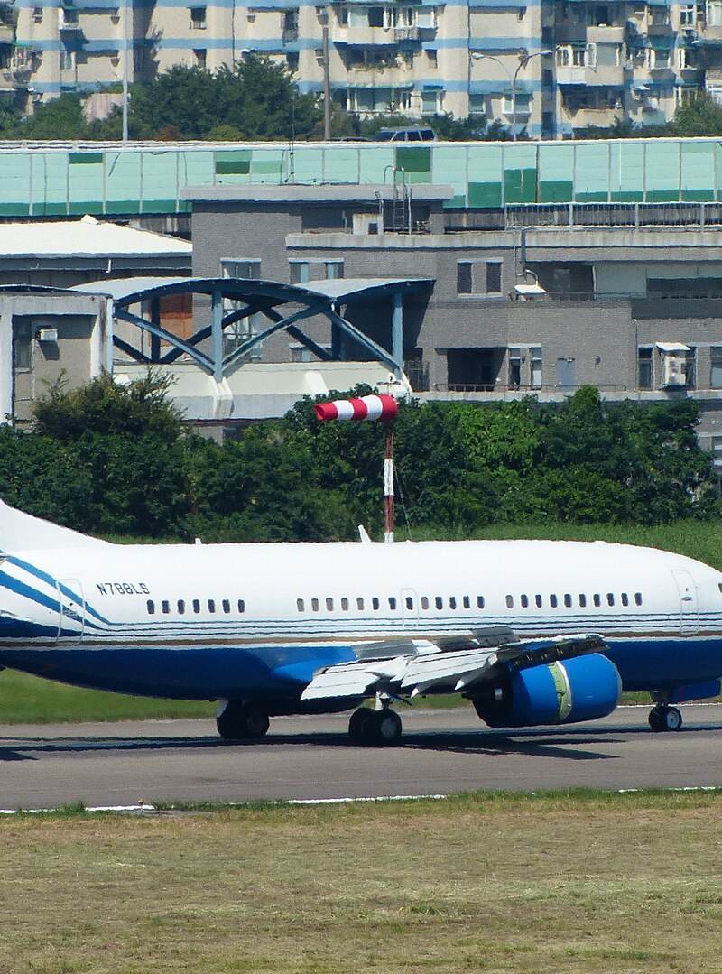 N788LS - Business jet