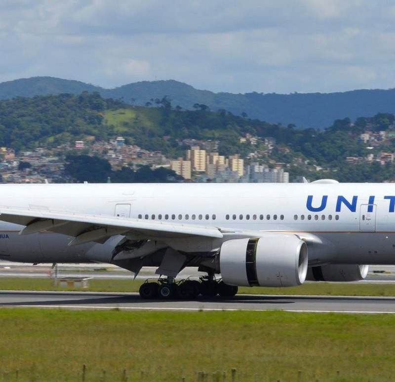 N788UA - Boeing