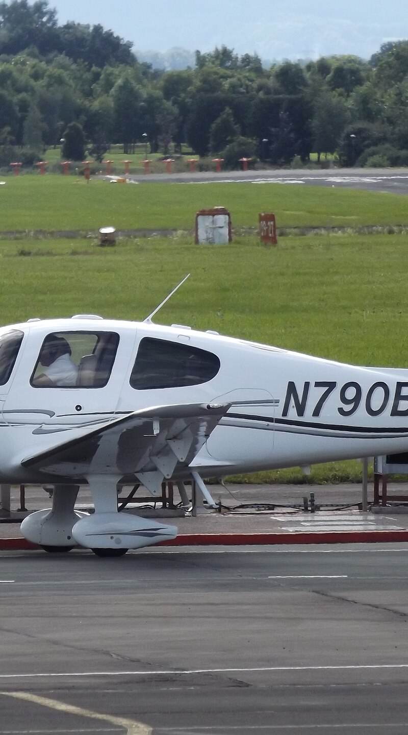 N790BH - Cirrus