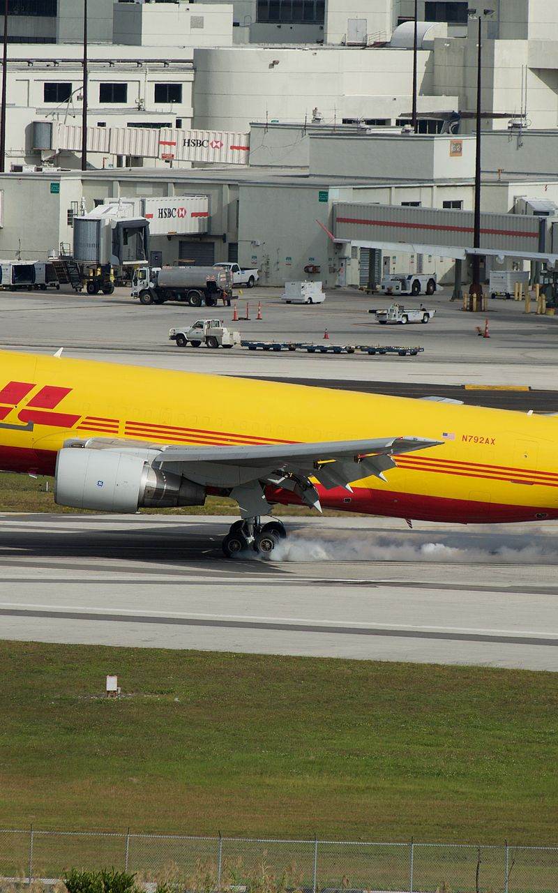 N792AX - Twin-engine aircraft