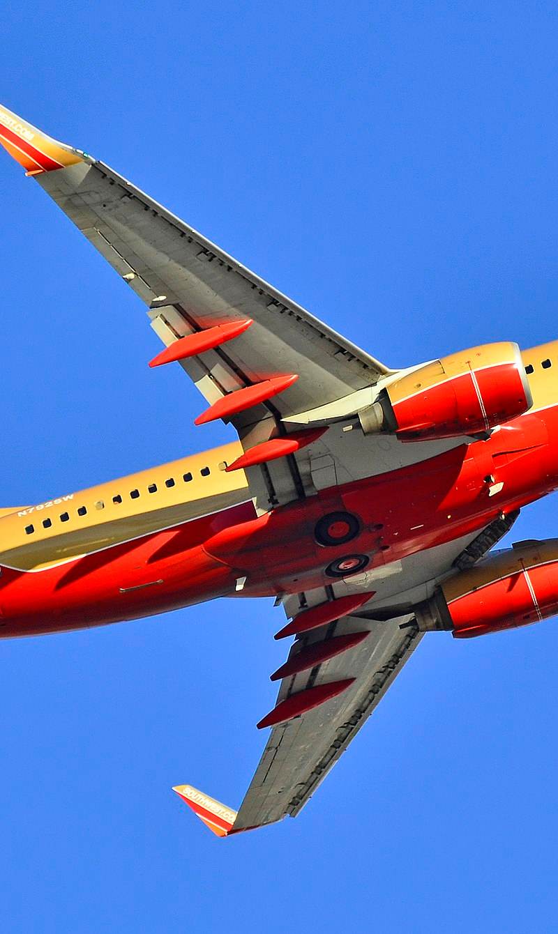 N792SW - Twin-engine aircraft