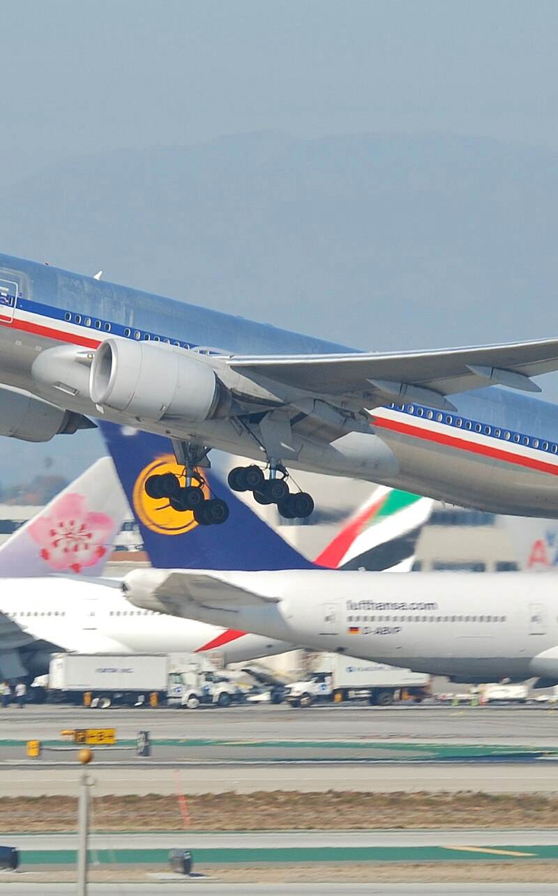 N793AN - Twin-engine aircraft