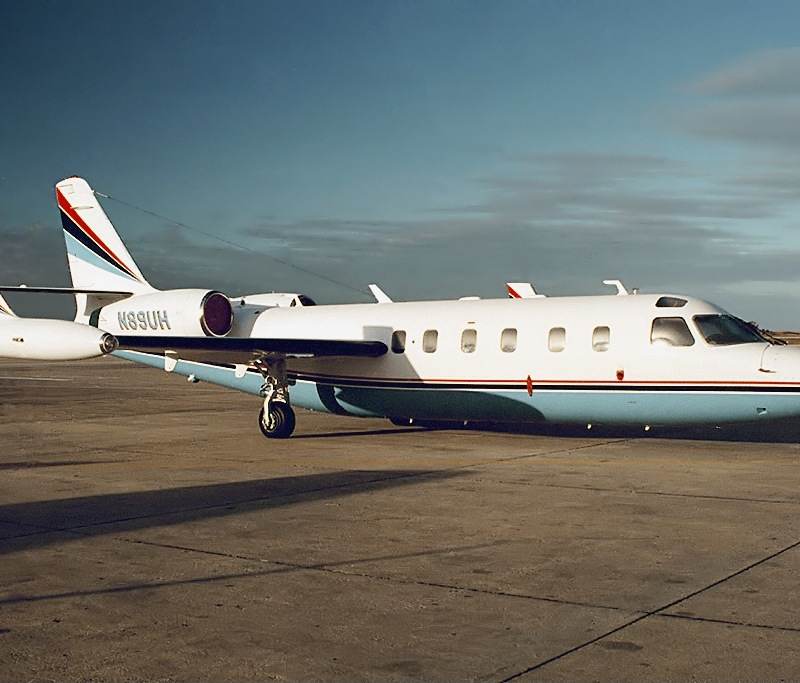 N89UH - Business jet