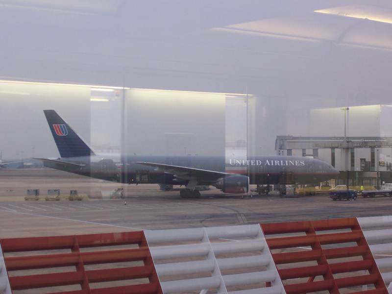 N793UA - Twin-engine aircraft