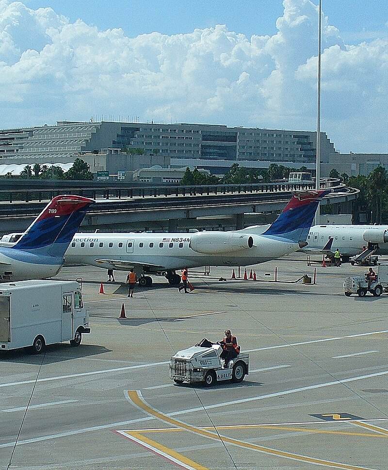 N796CA - Aircraft