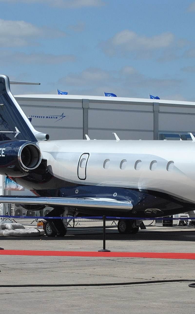 N801EE - Business jet