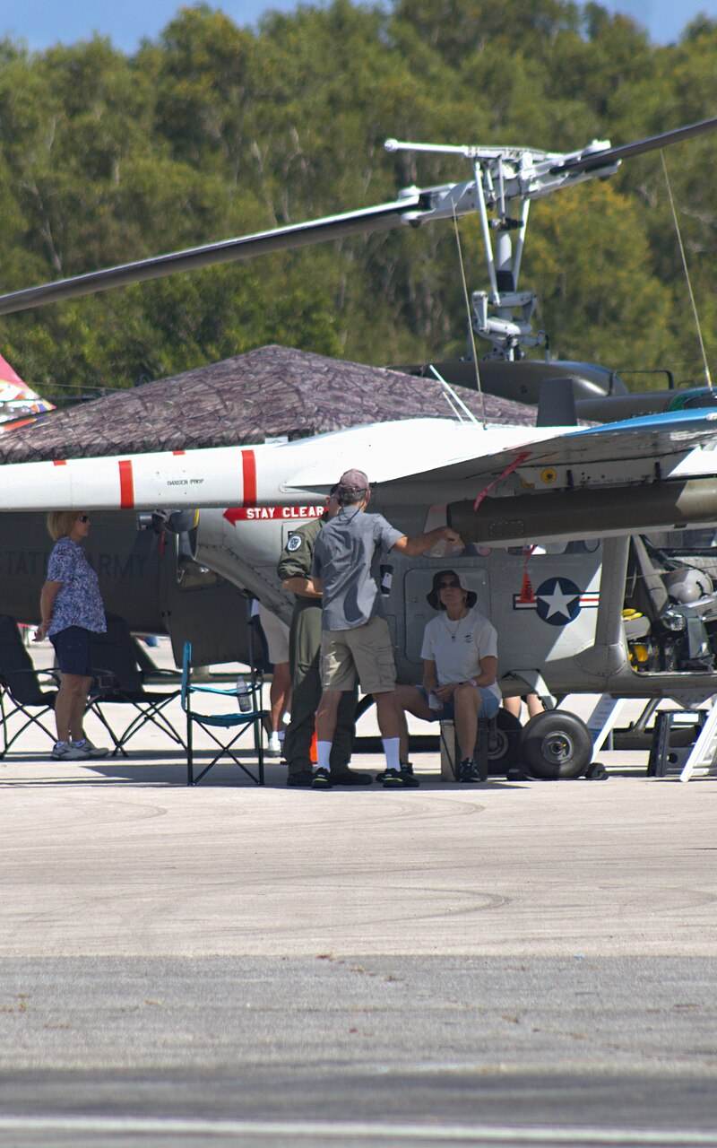 N802A - Helicopter