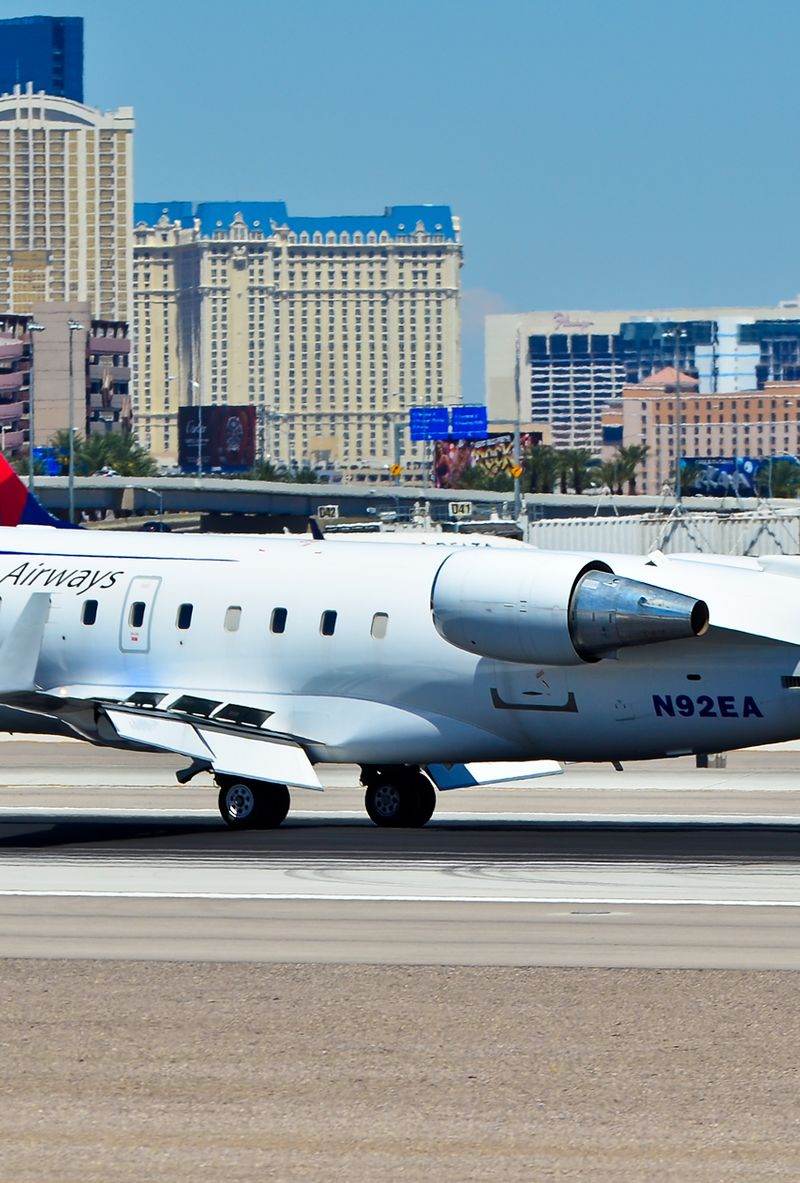 N92EA - Bombardier