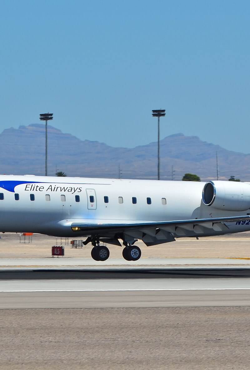N92EA - Bombardier