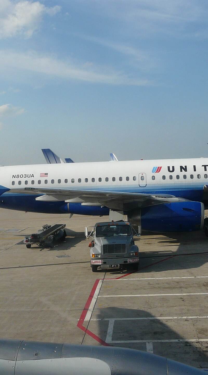 N803UA - Airbus