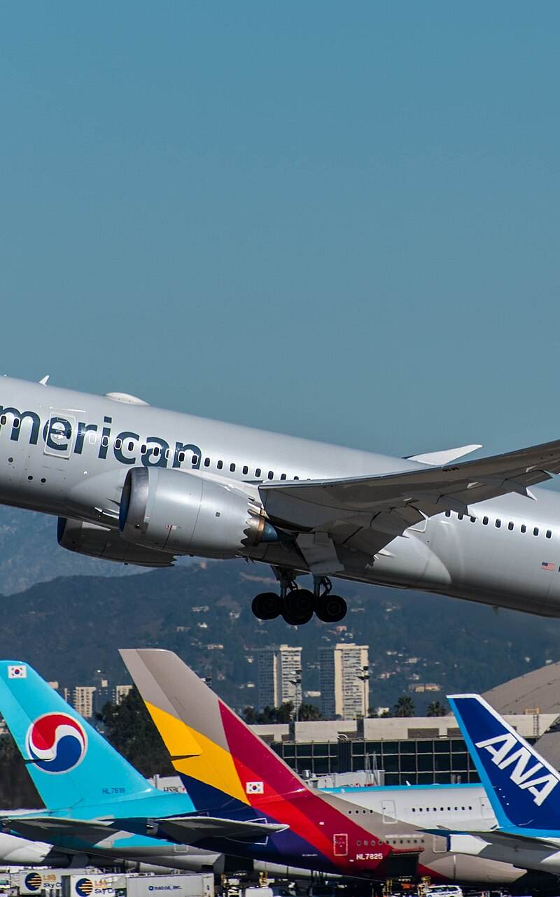 N805AN - Twin-engine aircraft