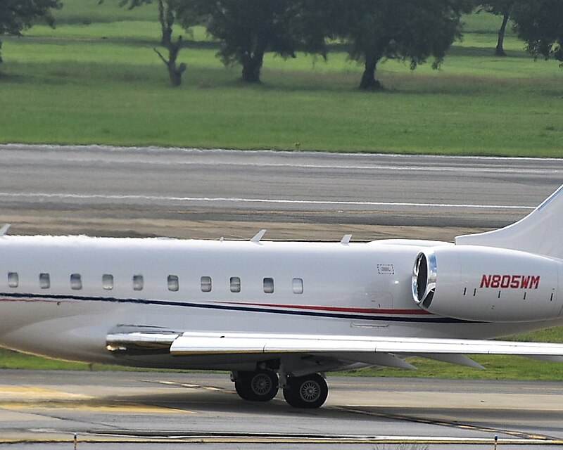 N805WM - Bombardier