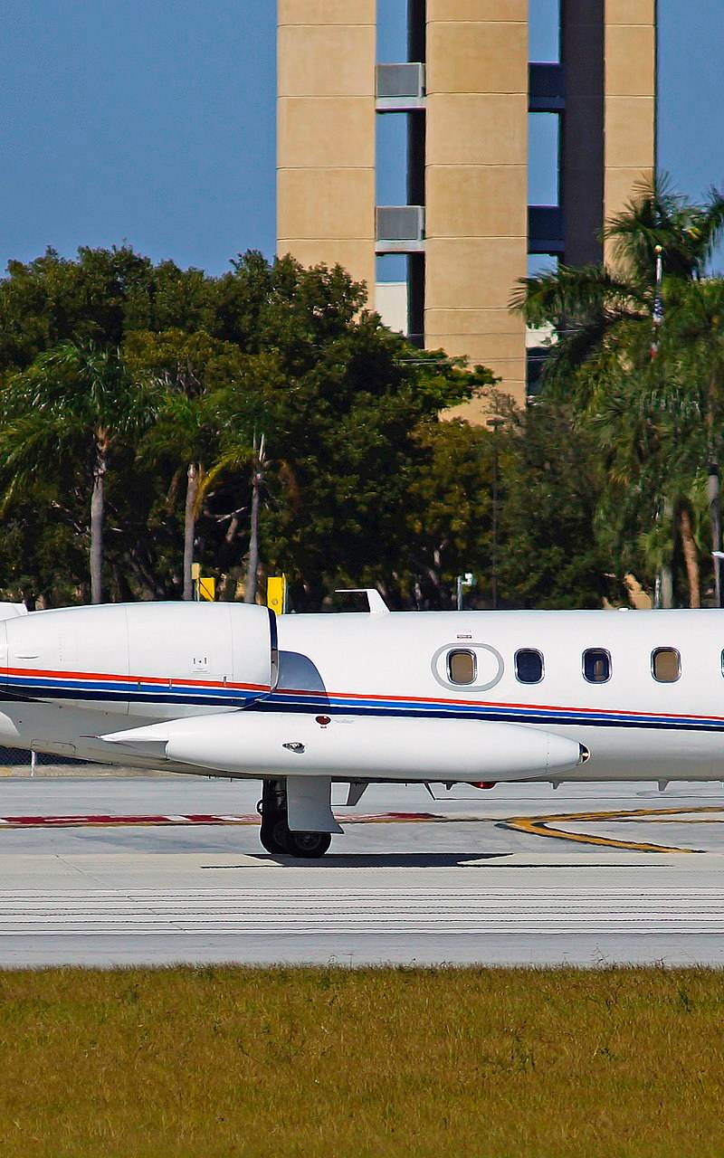 N94AF - Business jet