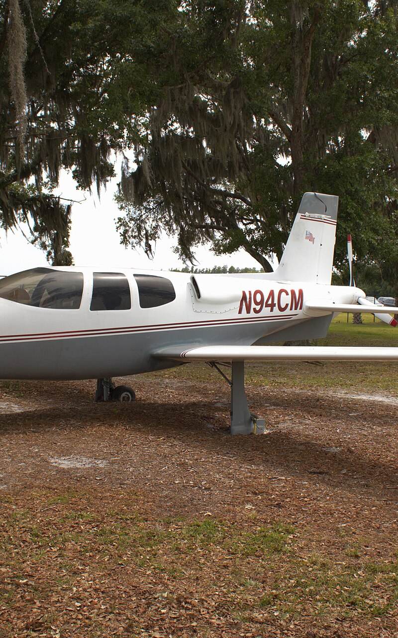 N94CM - Cirrus
