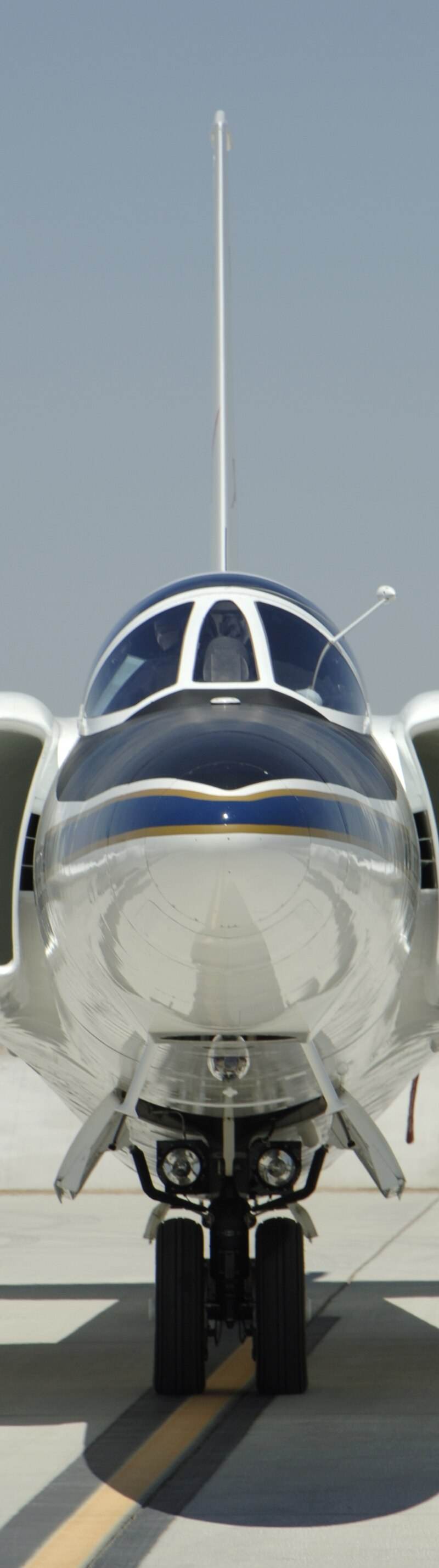N806NA - Business jet
