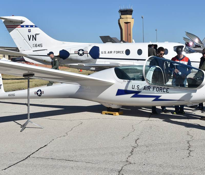 N501DG - Glider