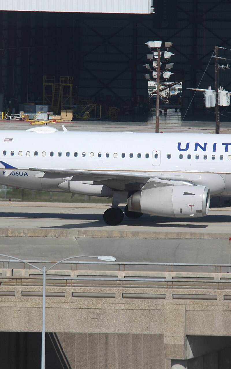 N806UA - Airbus