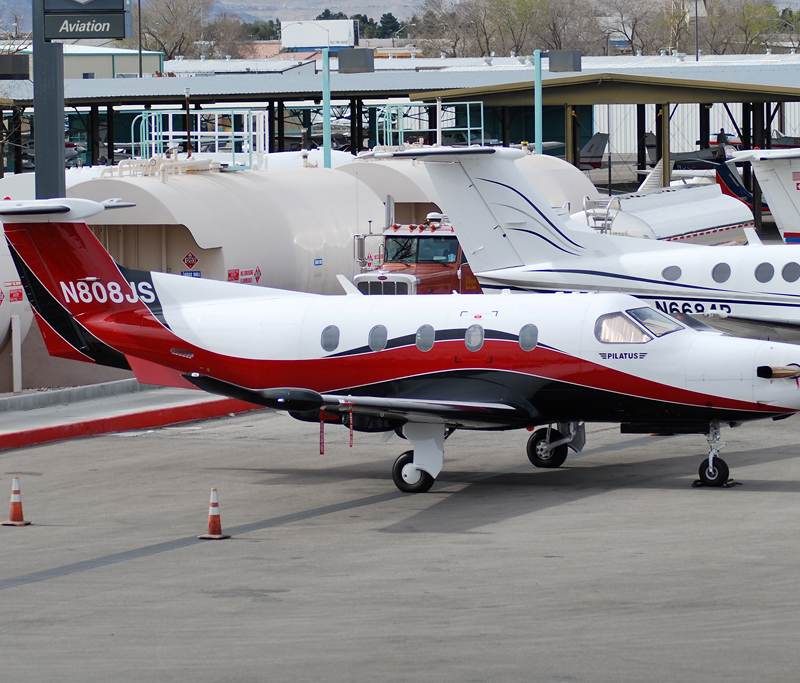 N808JS - Pilatus
