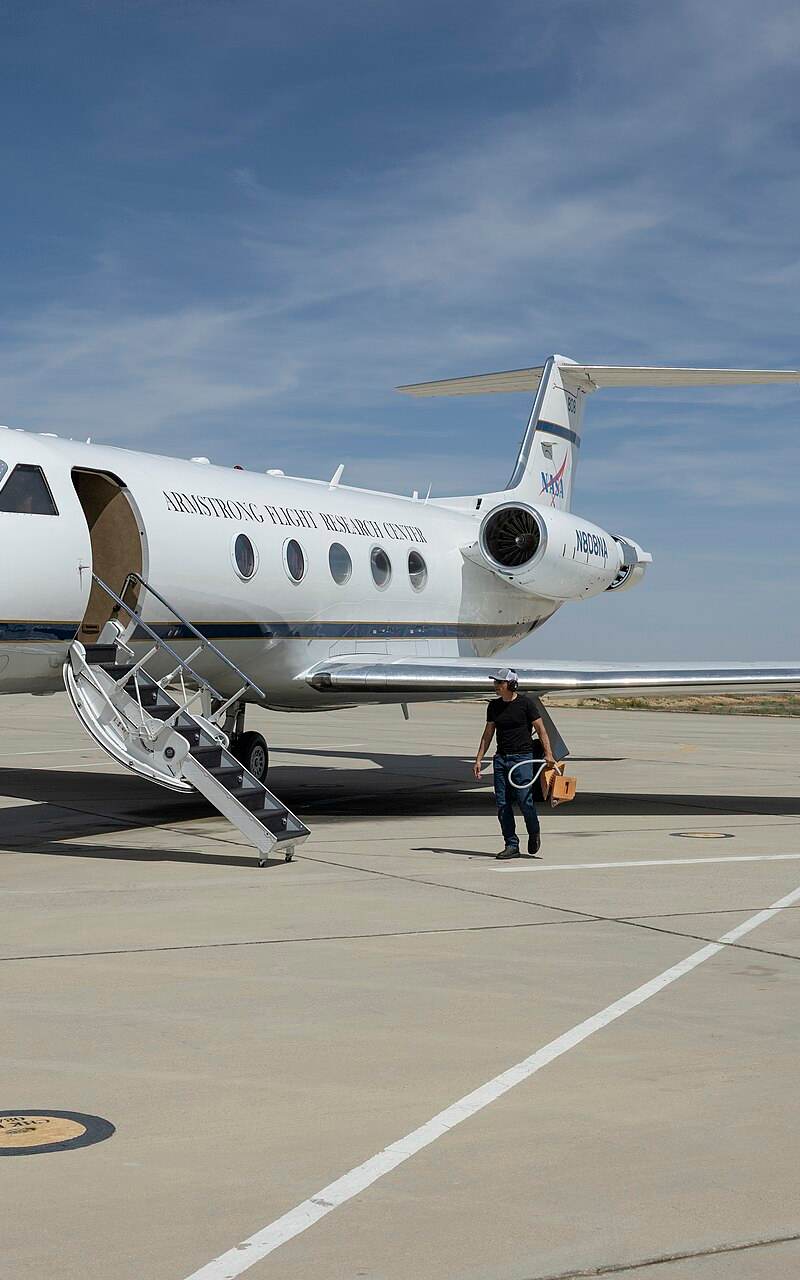 N808NA - Business jet