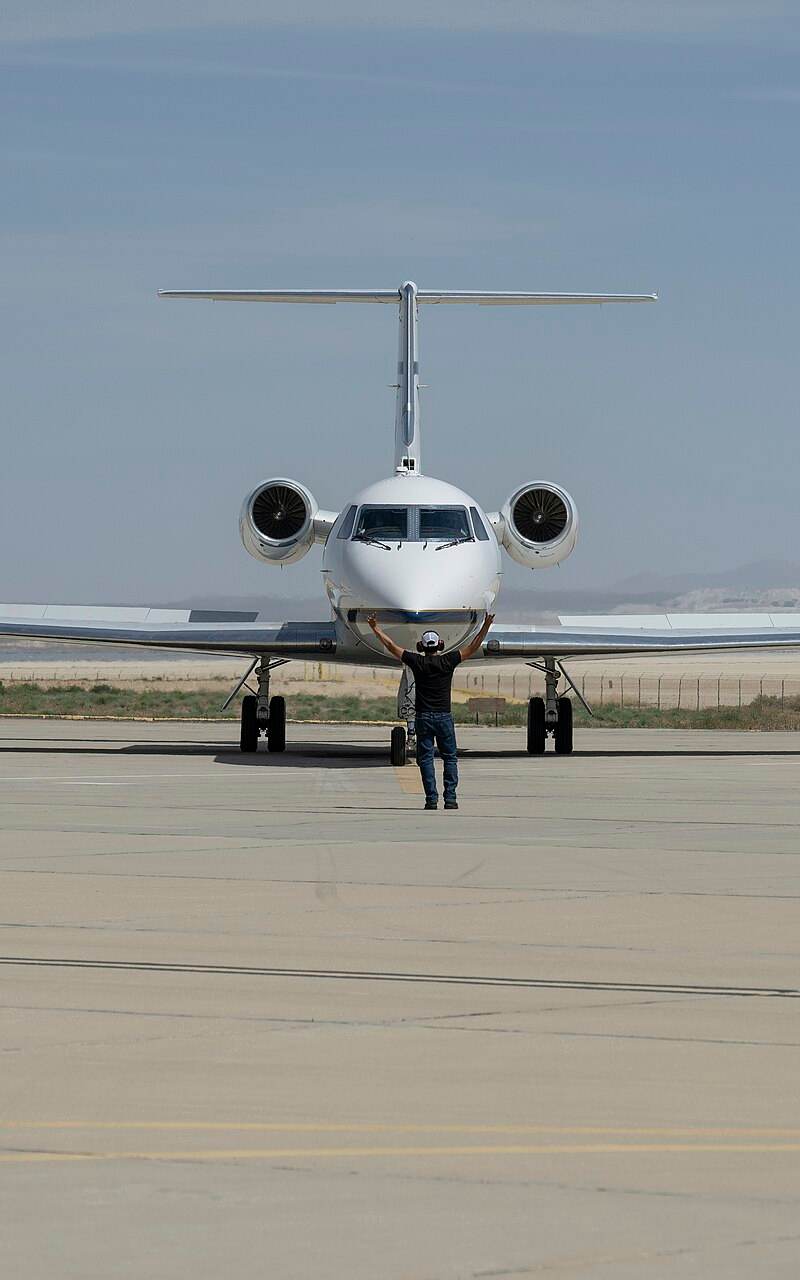 N808NA - Business jet