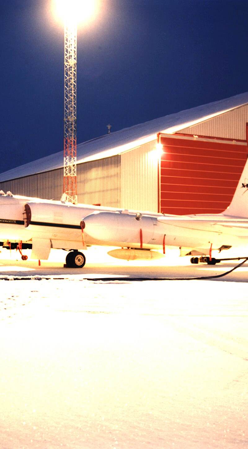 N809NA - Business jet