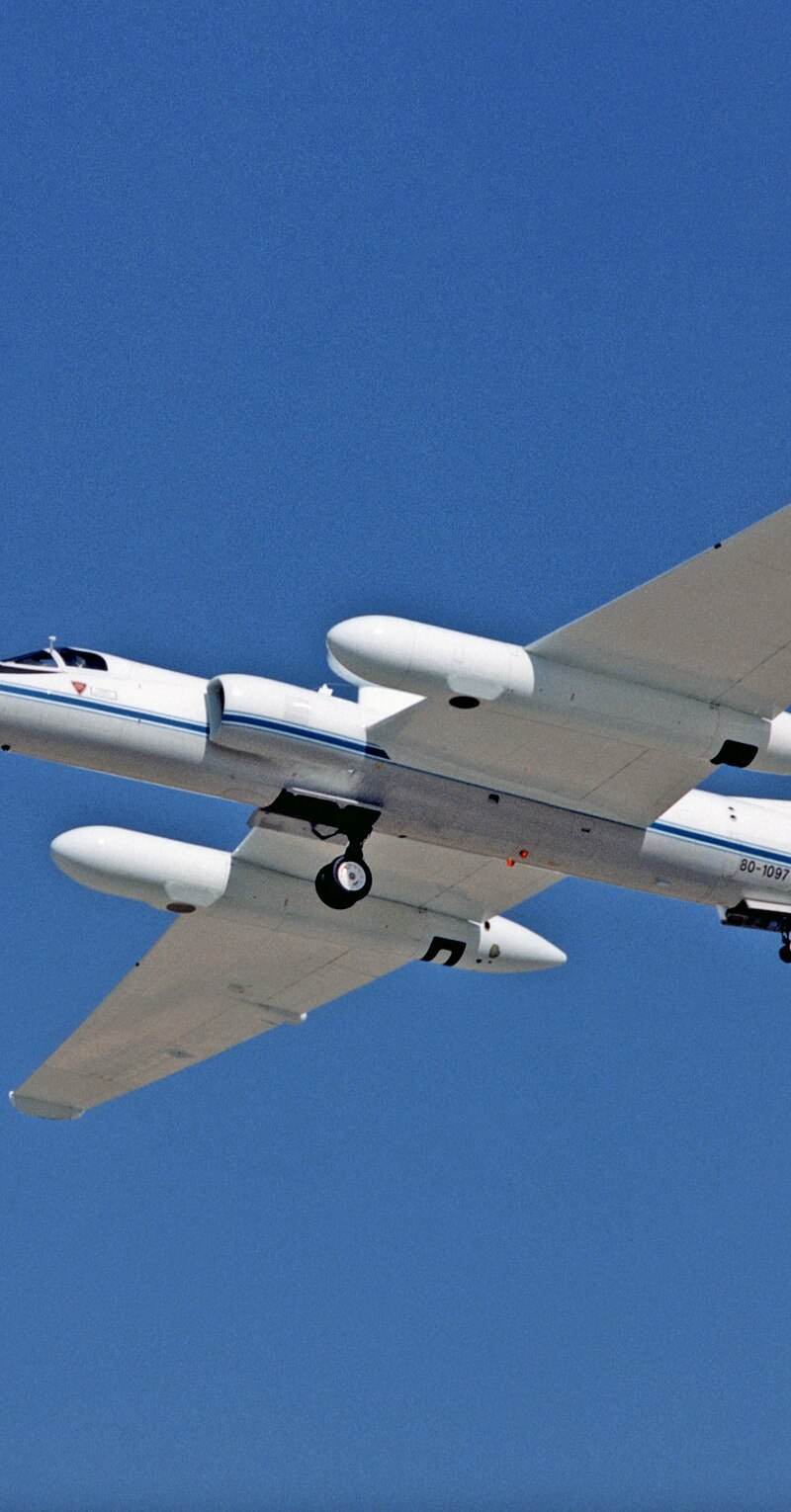 N809NA - Lockheed