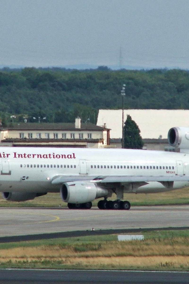 N810AX - Douglas
