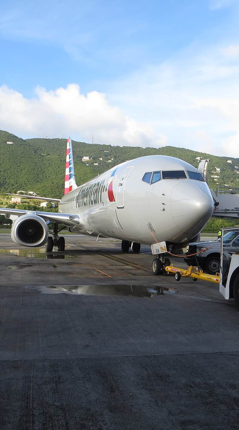 N812NN - Twin-engine aircraft