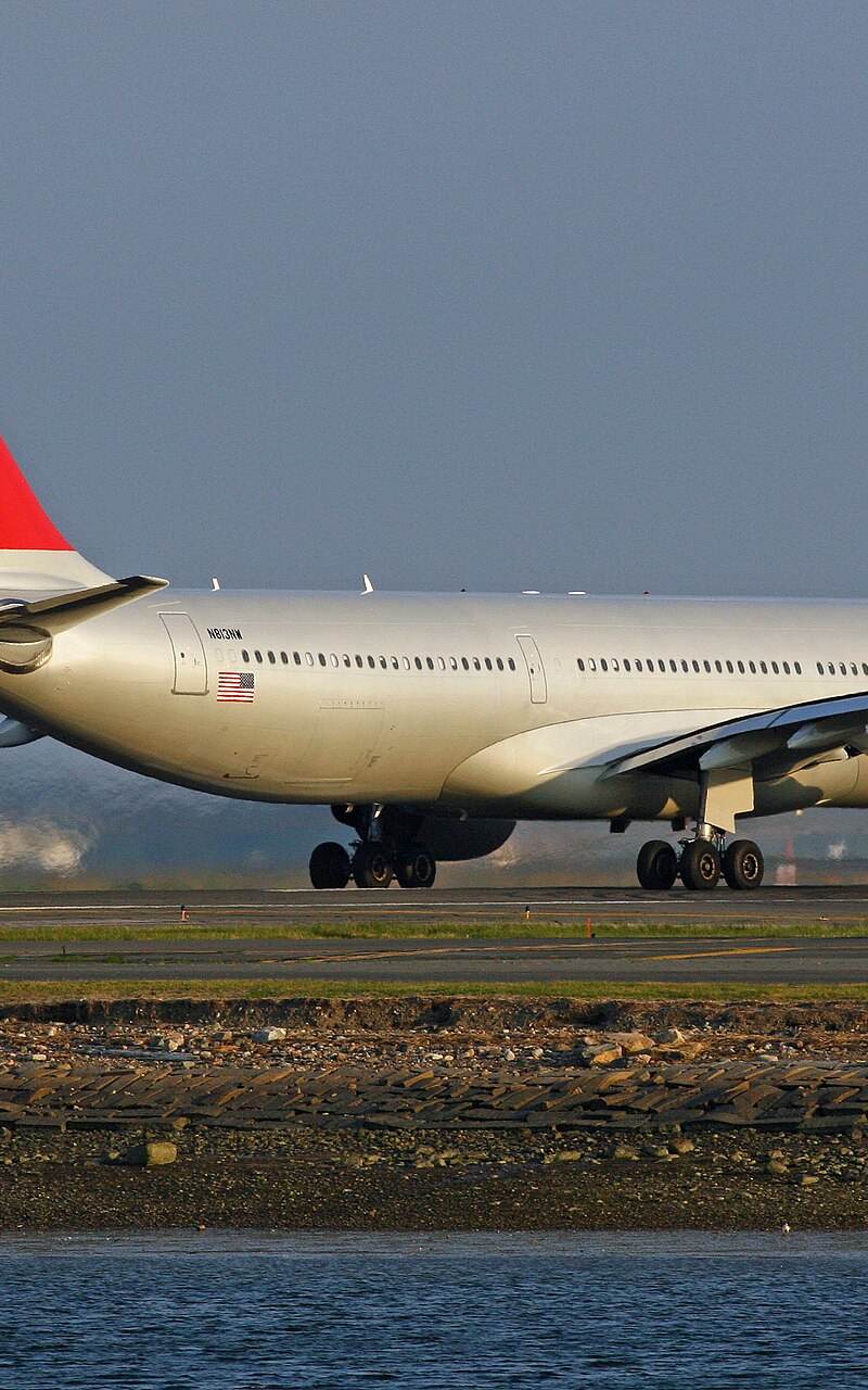 N813NW - Airbus