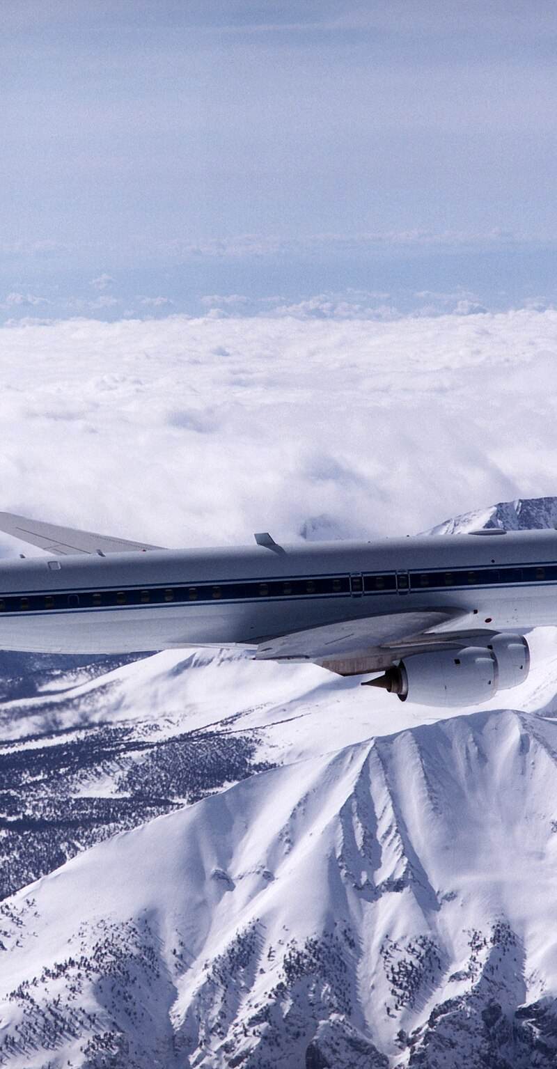 N817NA - Douglas