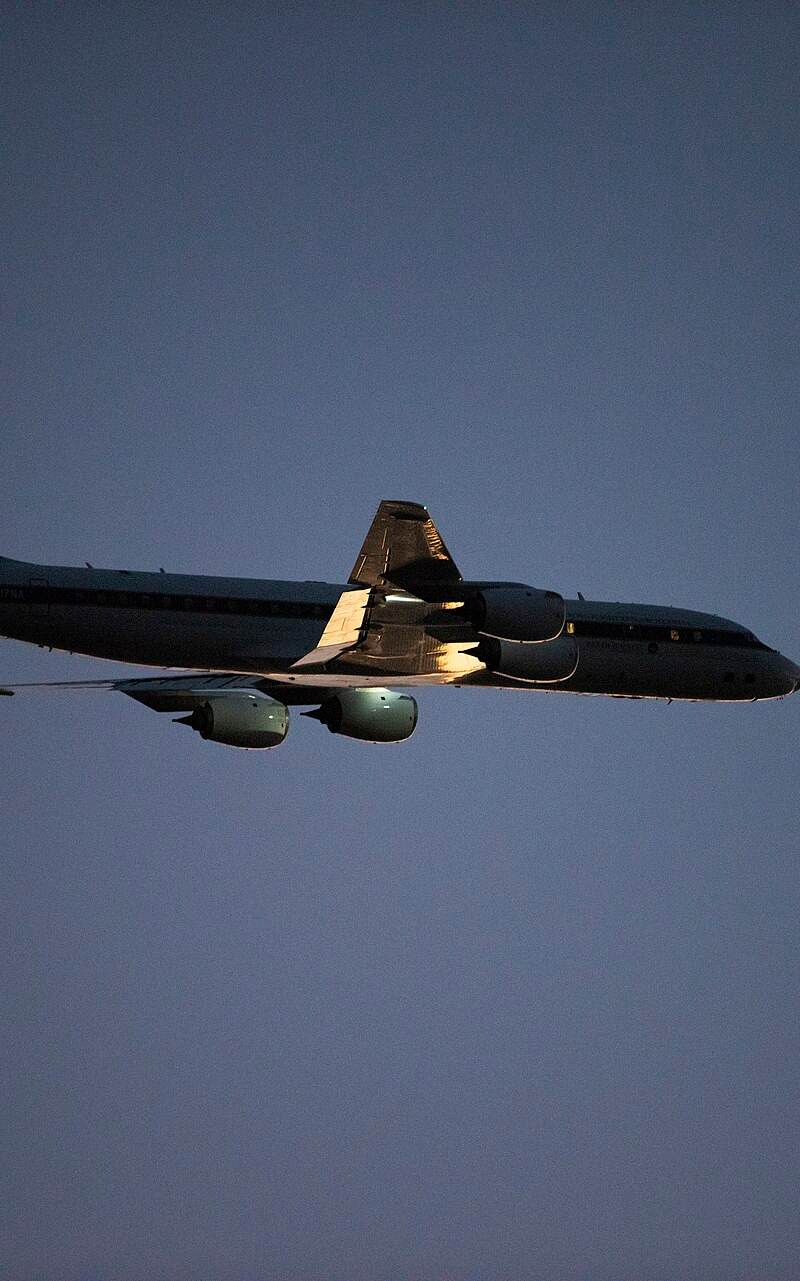 N817NA - Douglas
