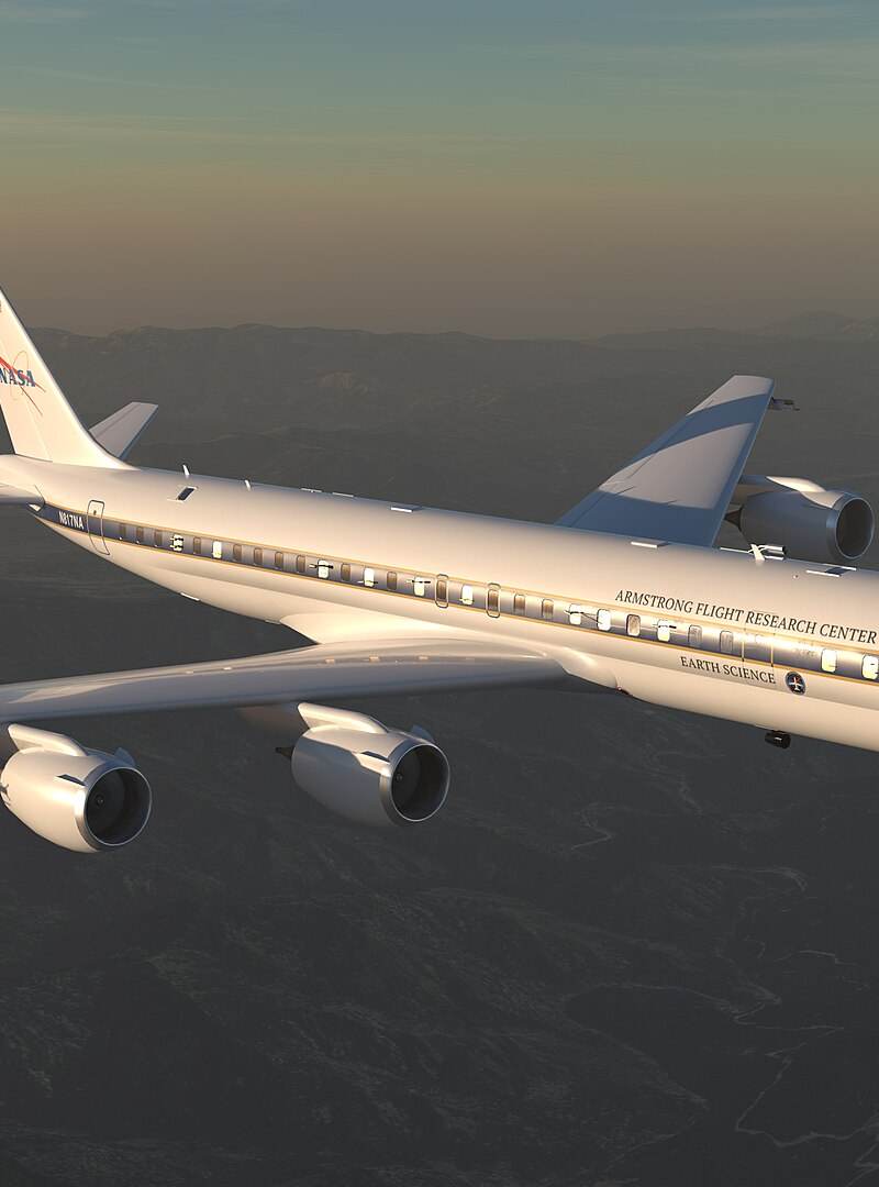 N817NA - Douglas