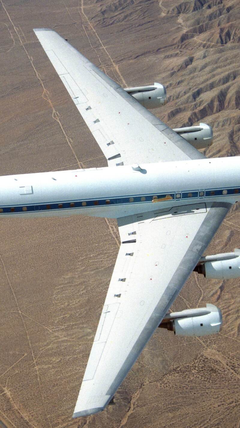 N817NA - Douglas