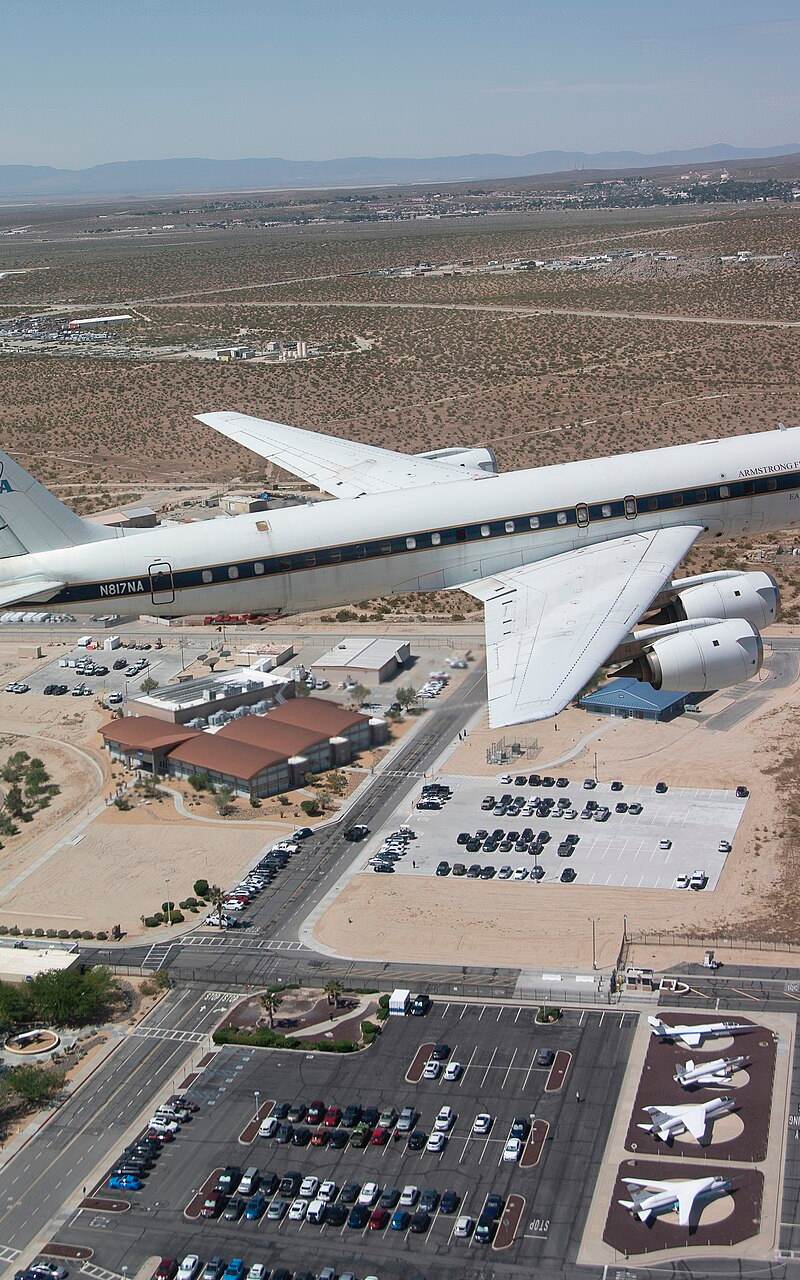 N817NA - Douglas