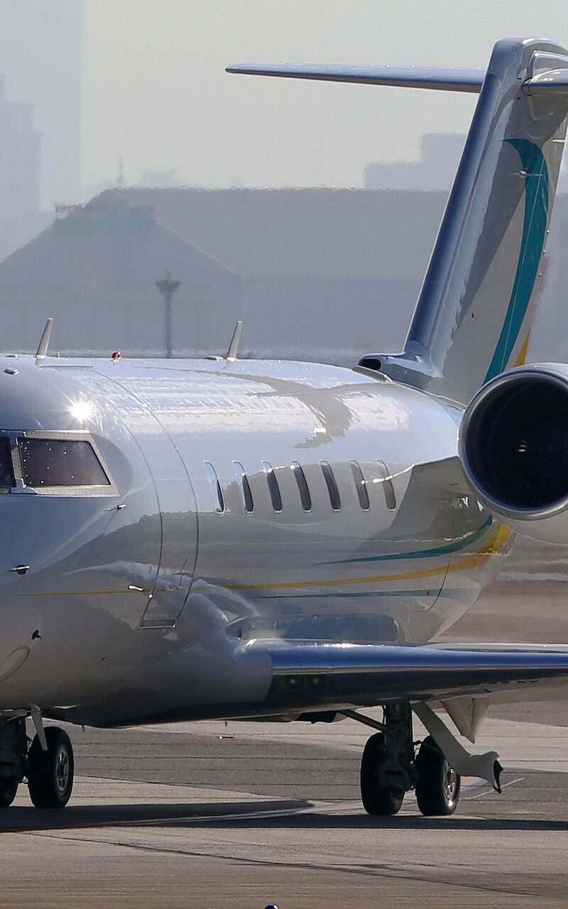 N818AC - Bombardier