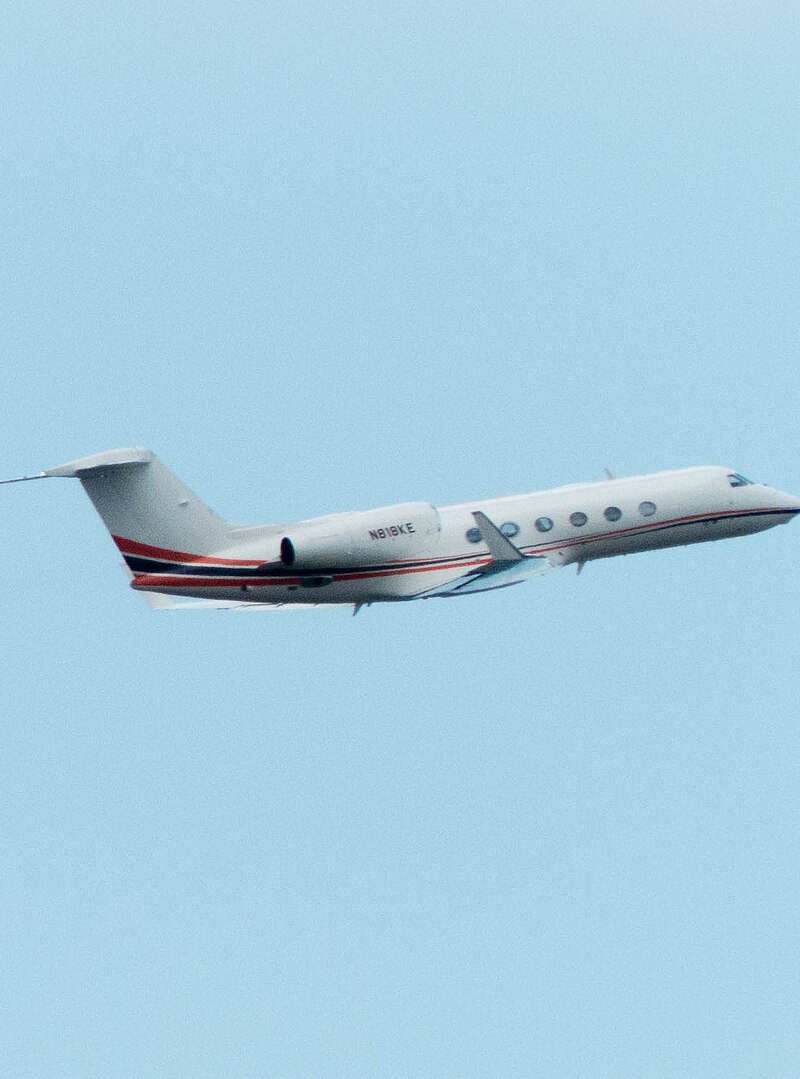 N818KE - Business jet