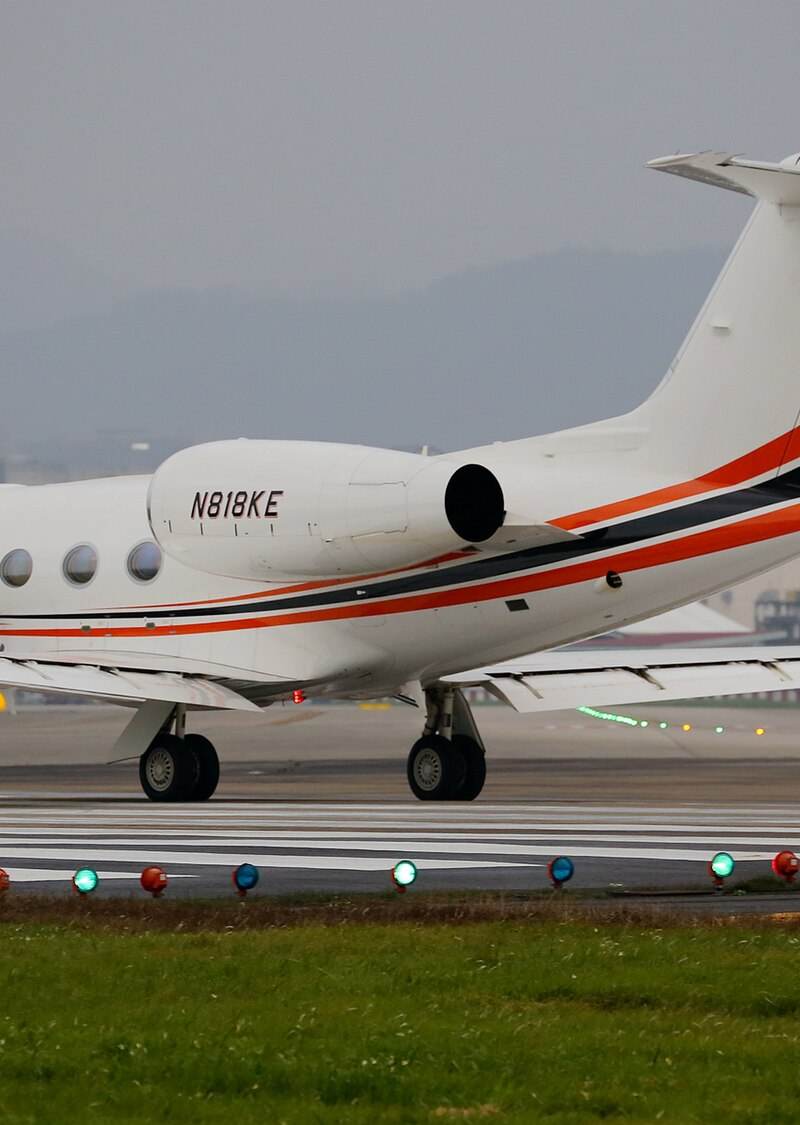 N818KE - Business jet