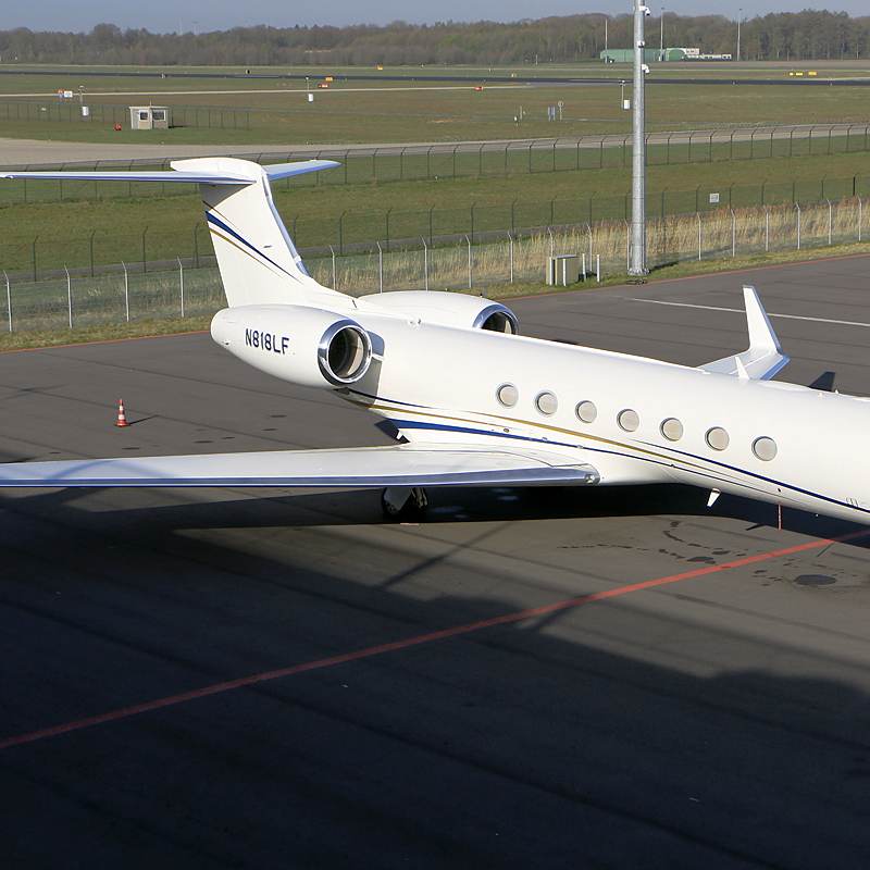 N818LF - Business jet