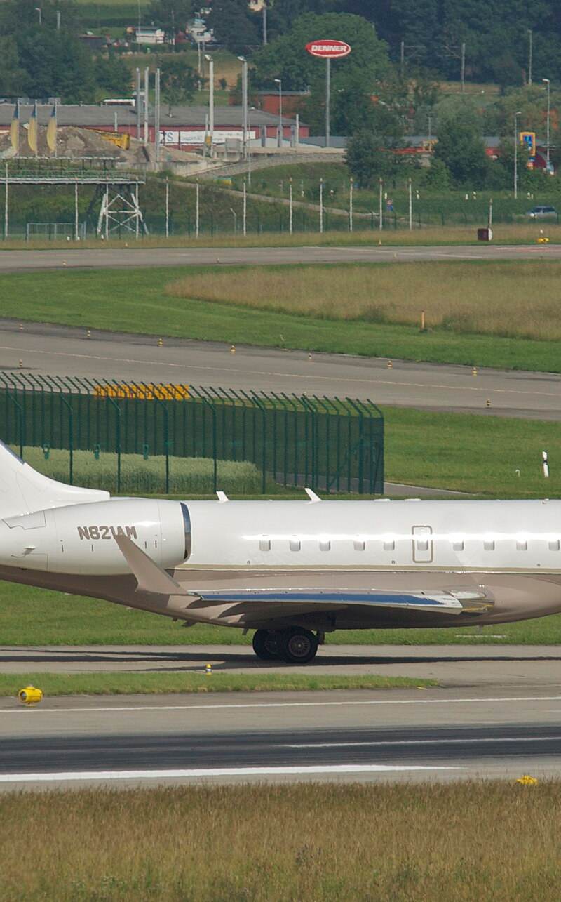 N821AM - Bombardier