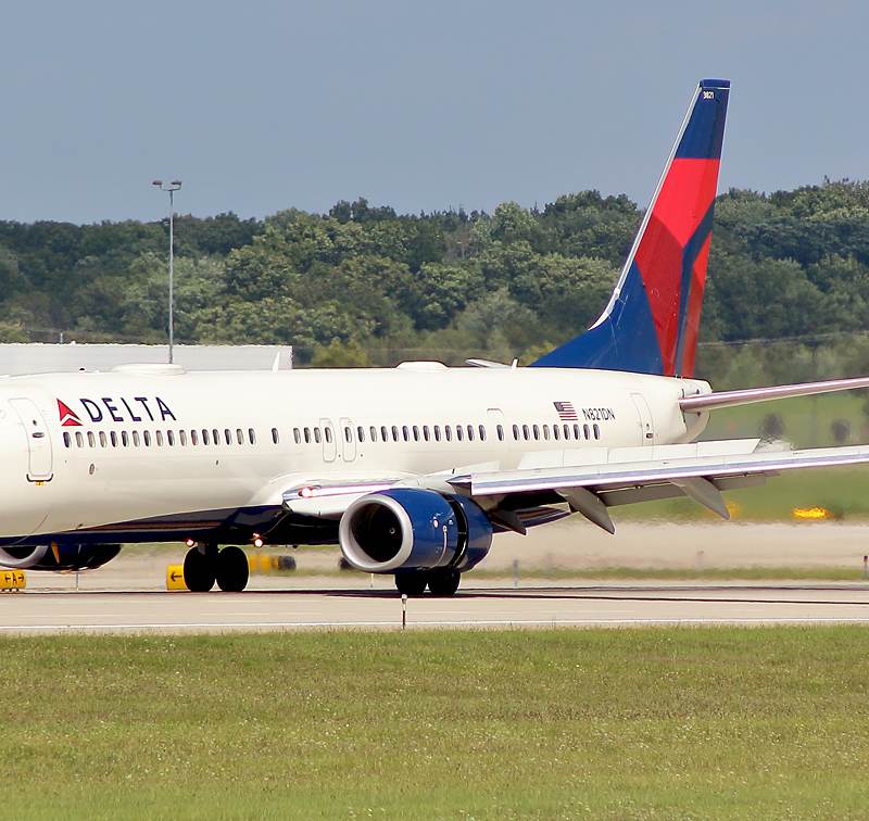 N821DN - Boeing