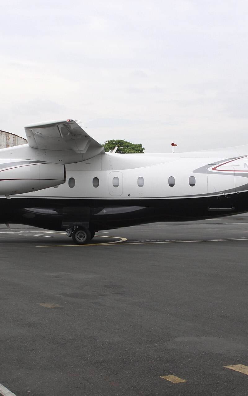 N821MW - Business jet