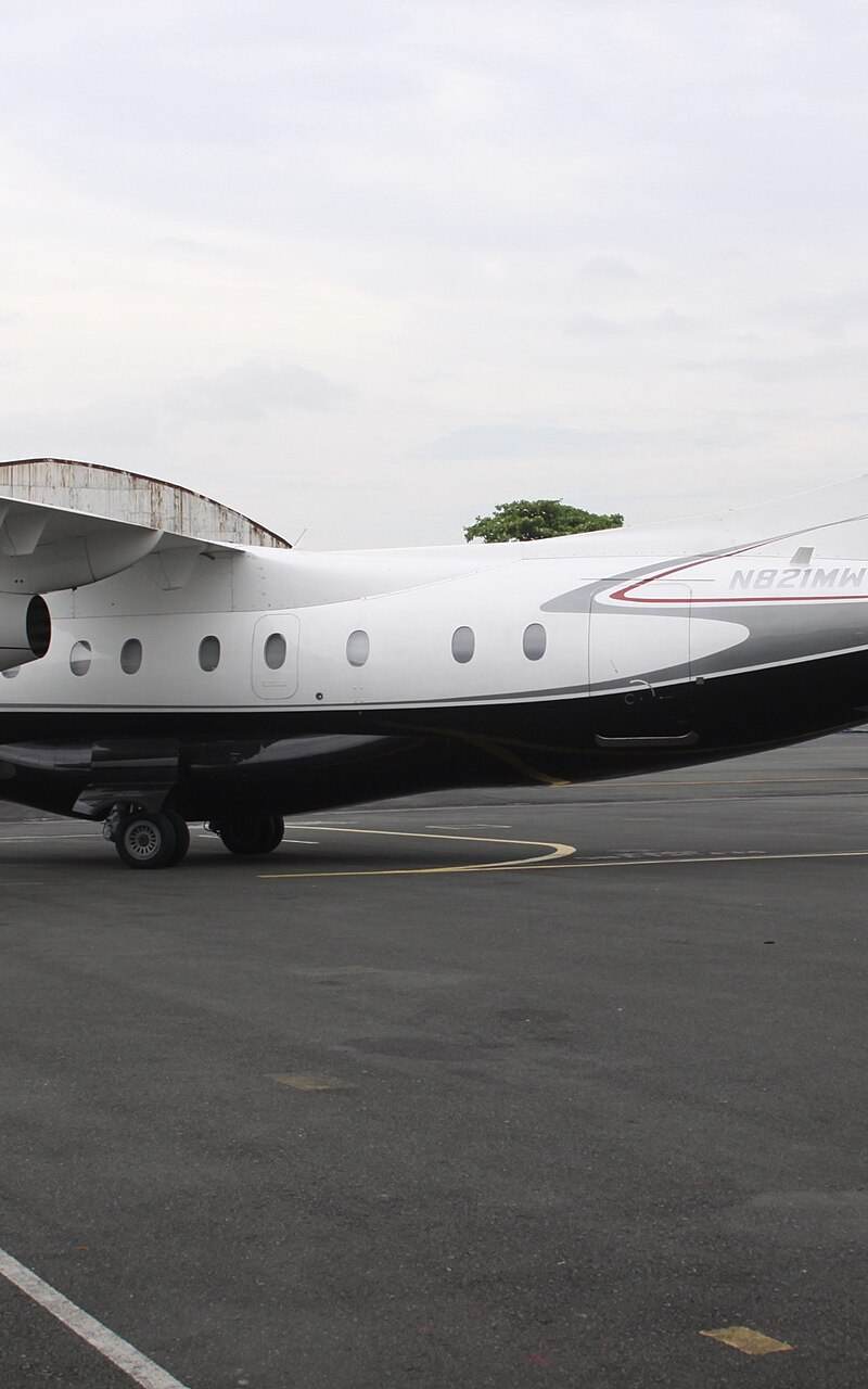 N821MW - Twin-engine aircraft